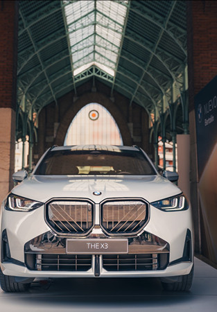 Activación BMW en Mercado Colón — vista general